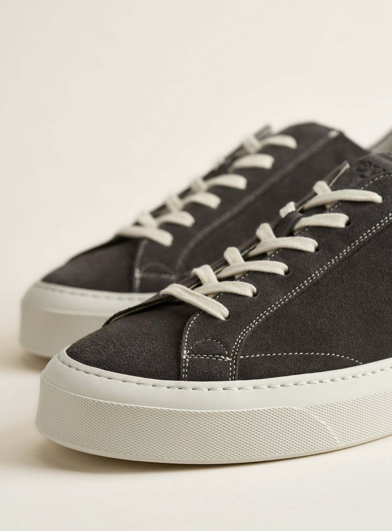 Base Dark Grey Suede