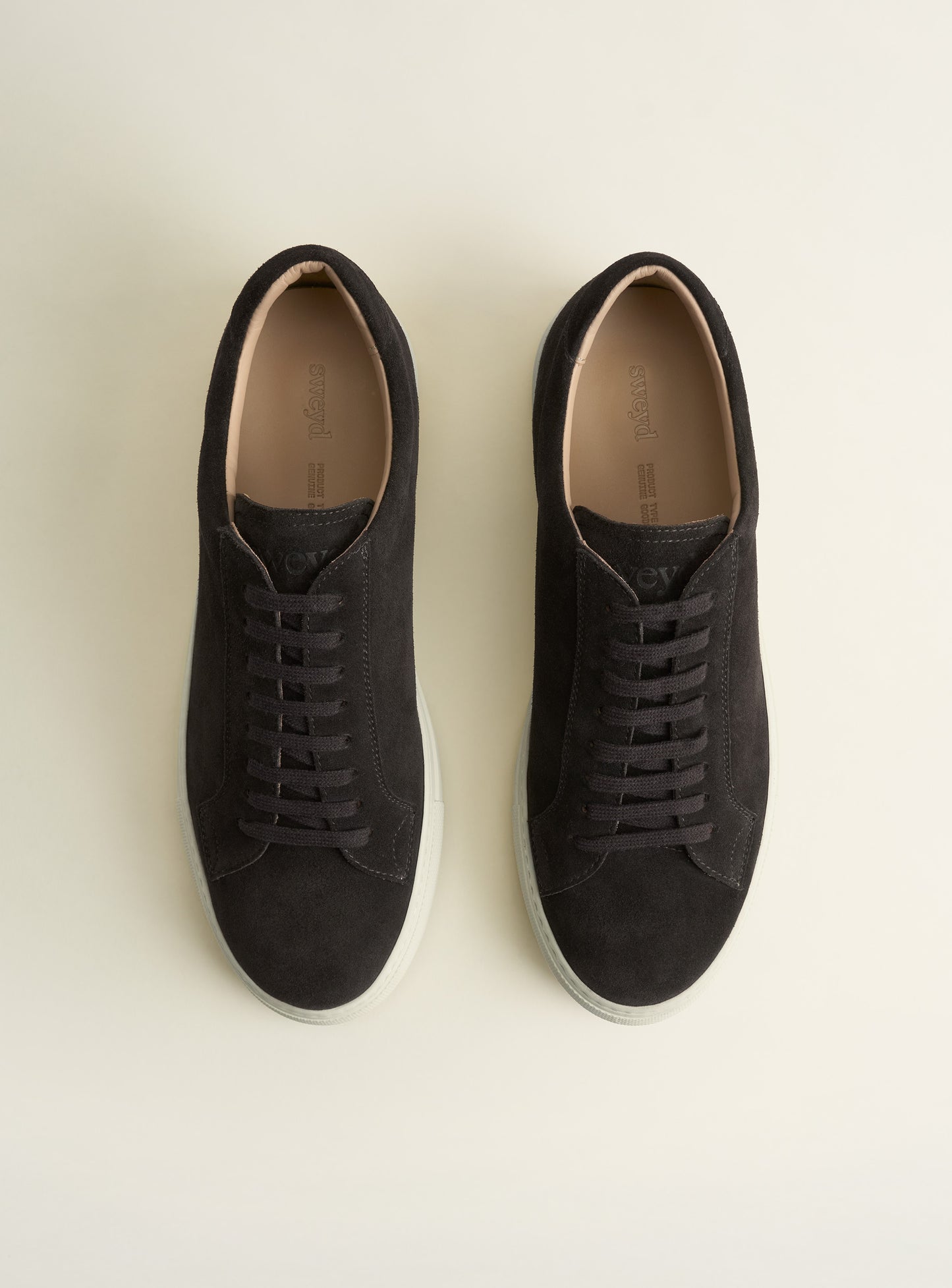 055 Dark Brown Suede