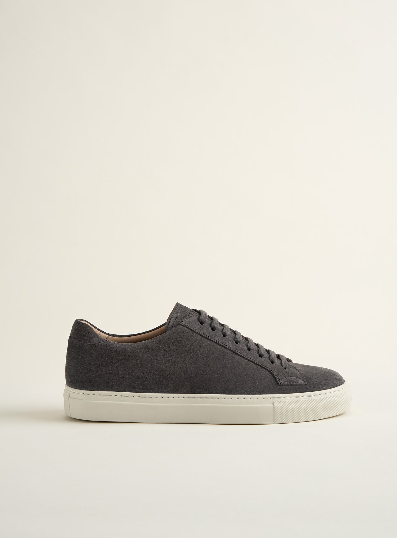 055 Dark Grey Suede