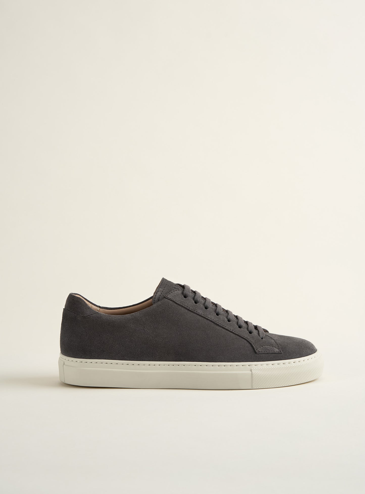 055 Dark Grey Suede