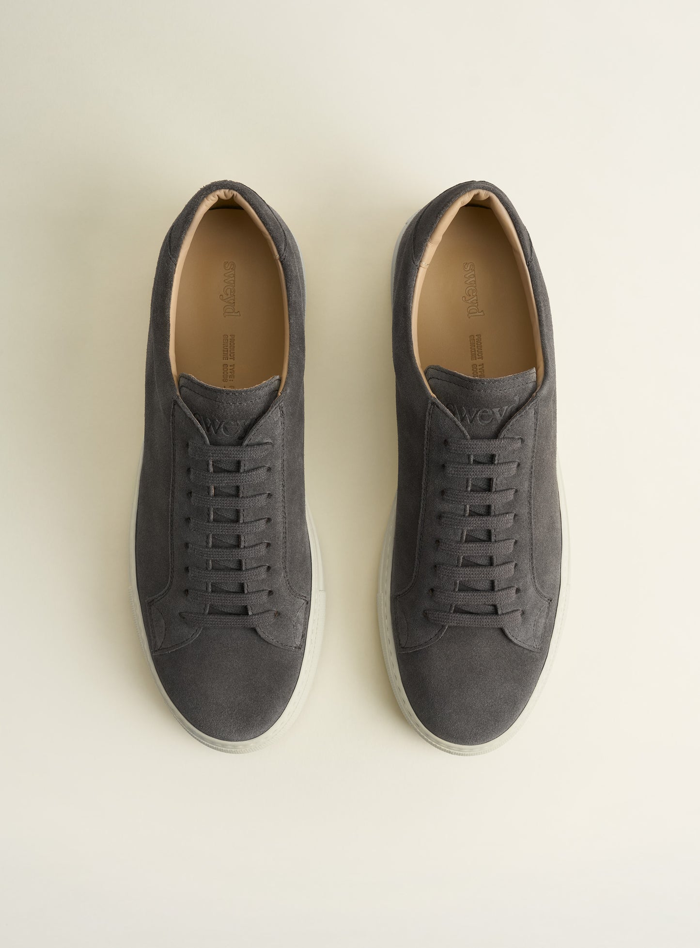 055 Dark Grey Suede