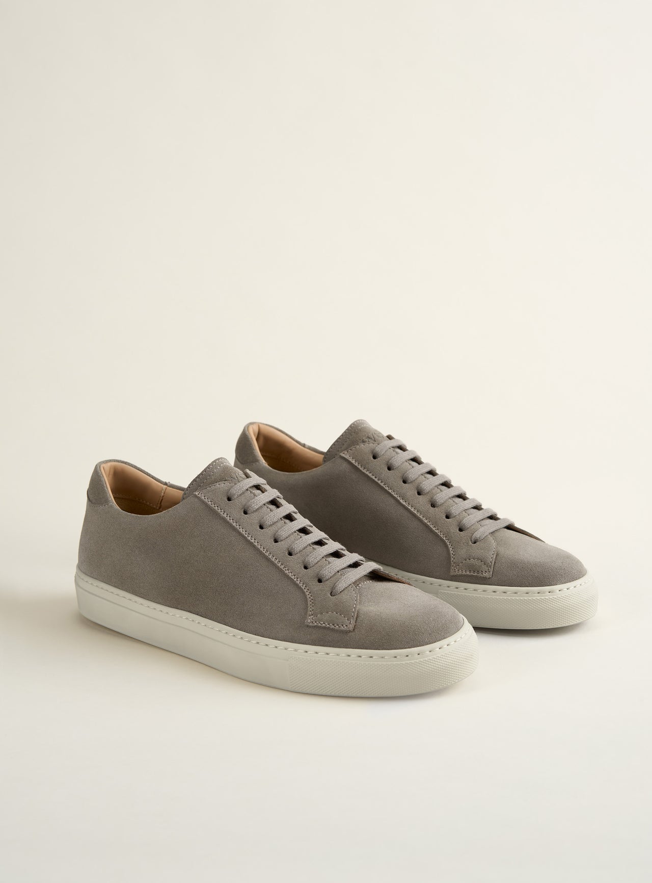 055 Taupe Suede