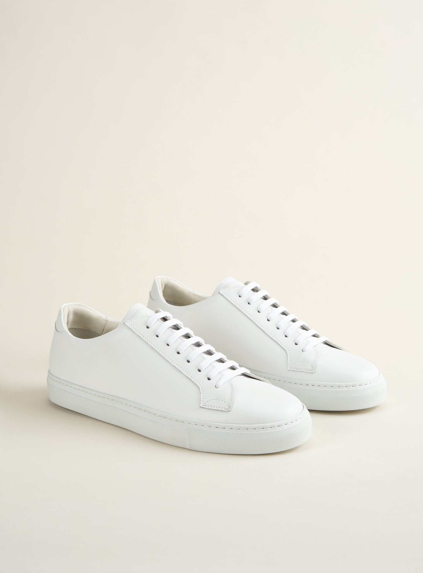 055 White Leather