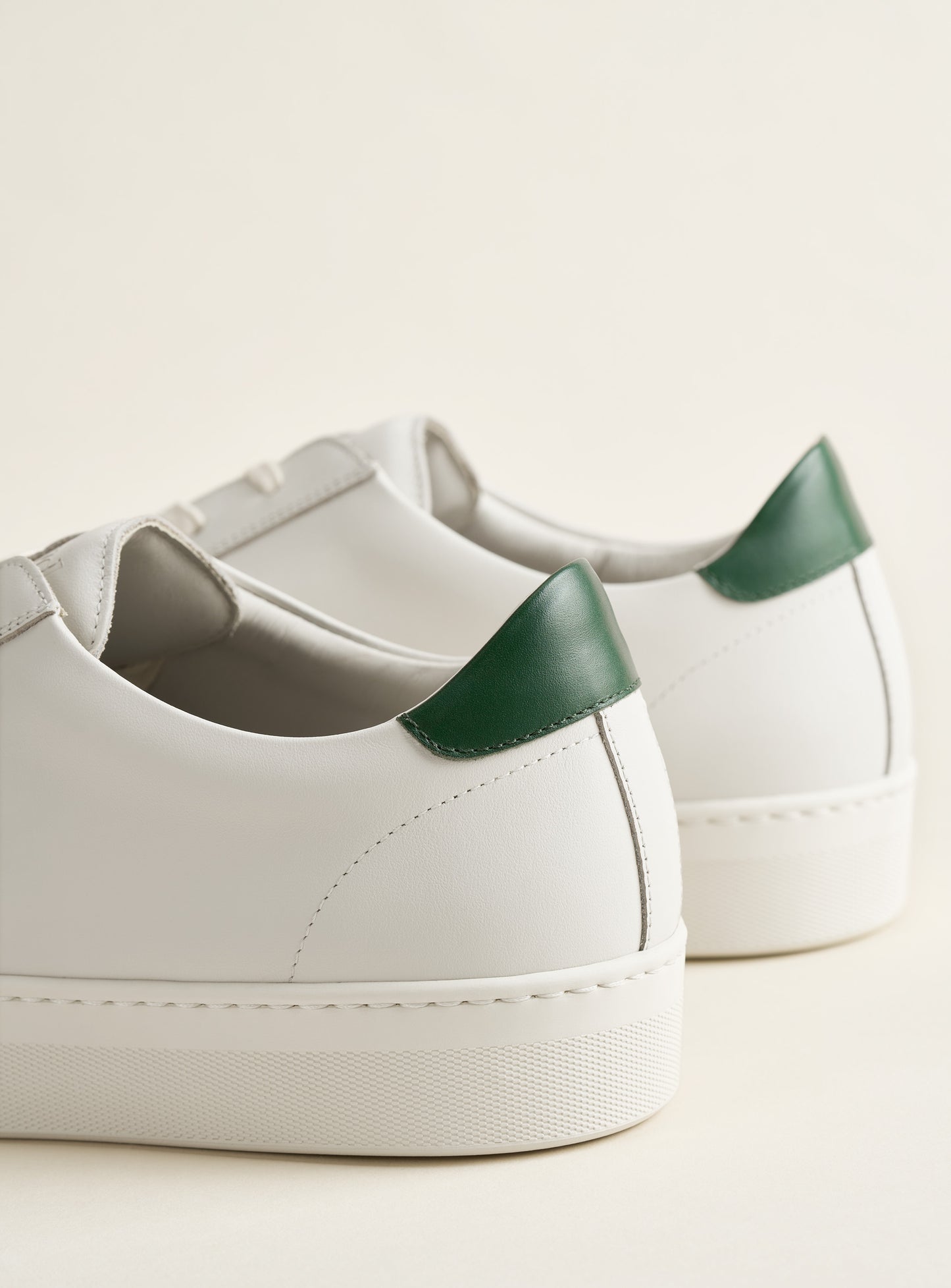 Base Crema/Green Leather