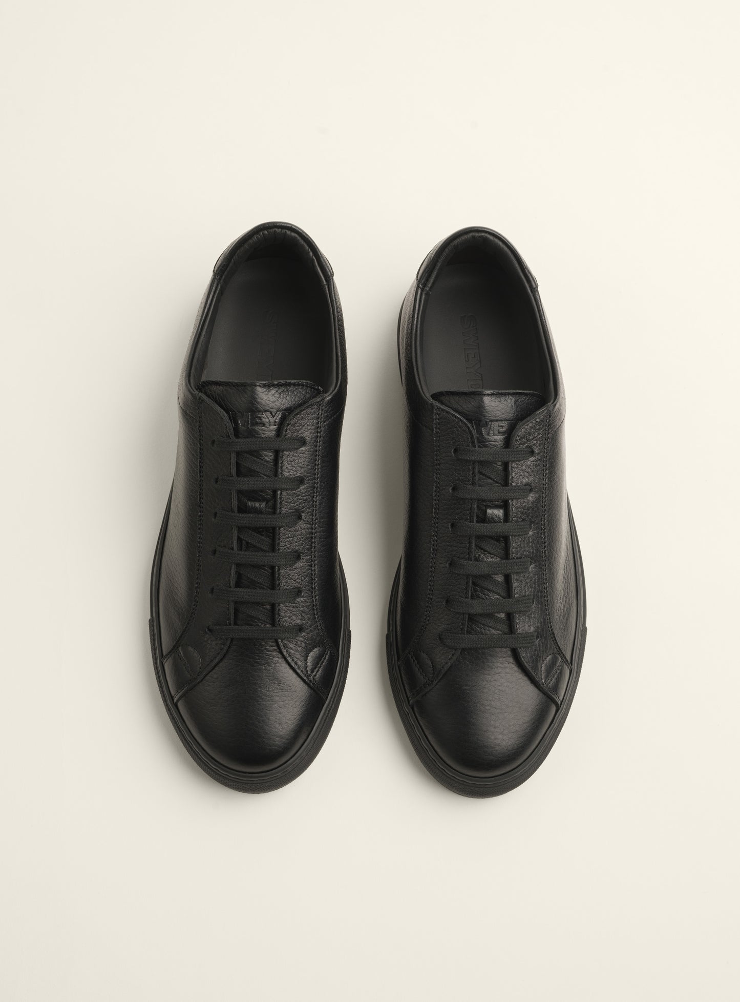 Campo Black Deerskin