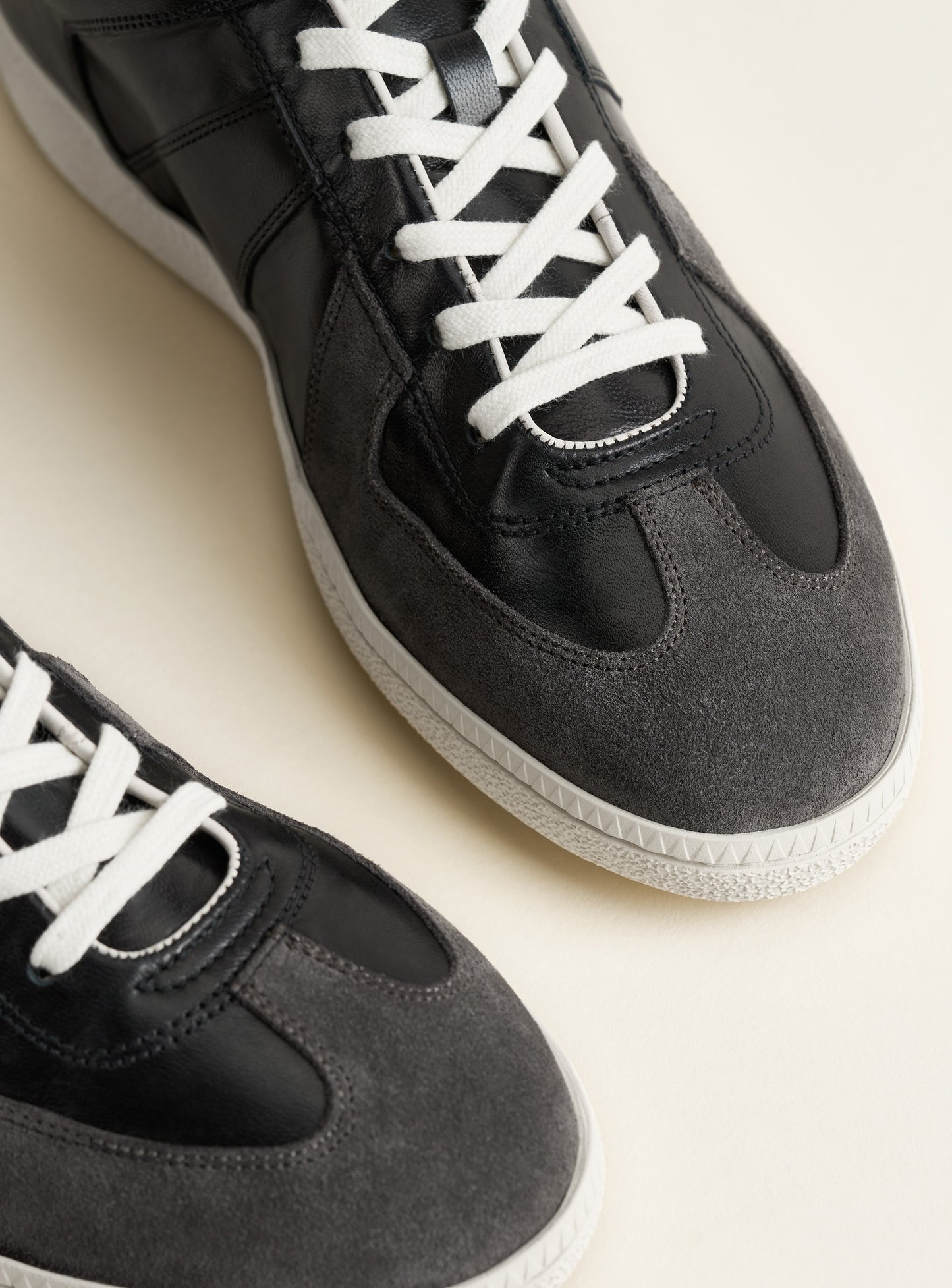 SAT Faded Black -40%